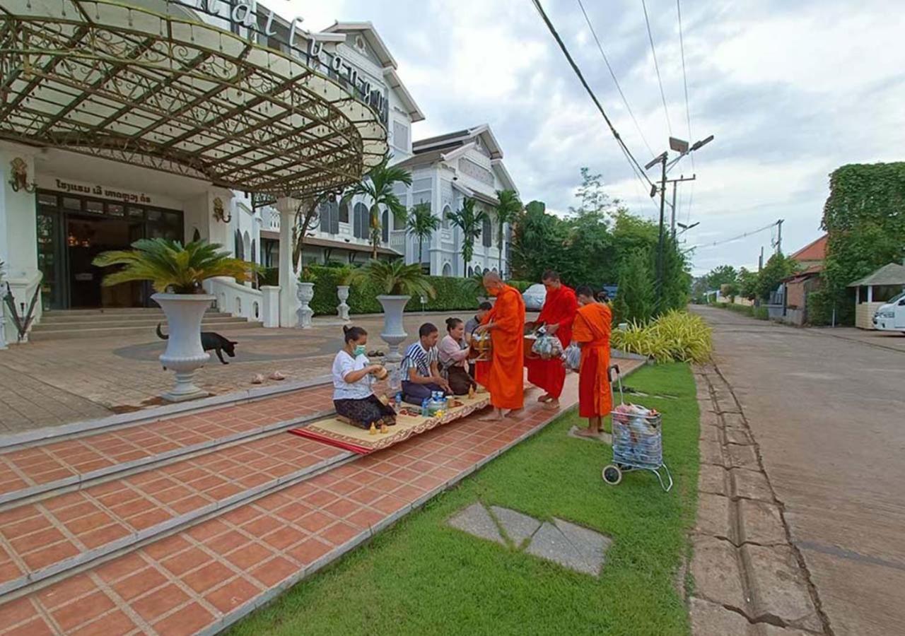Le Thatluang D'Or Boutique Hotel Vientiane Exterior photo