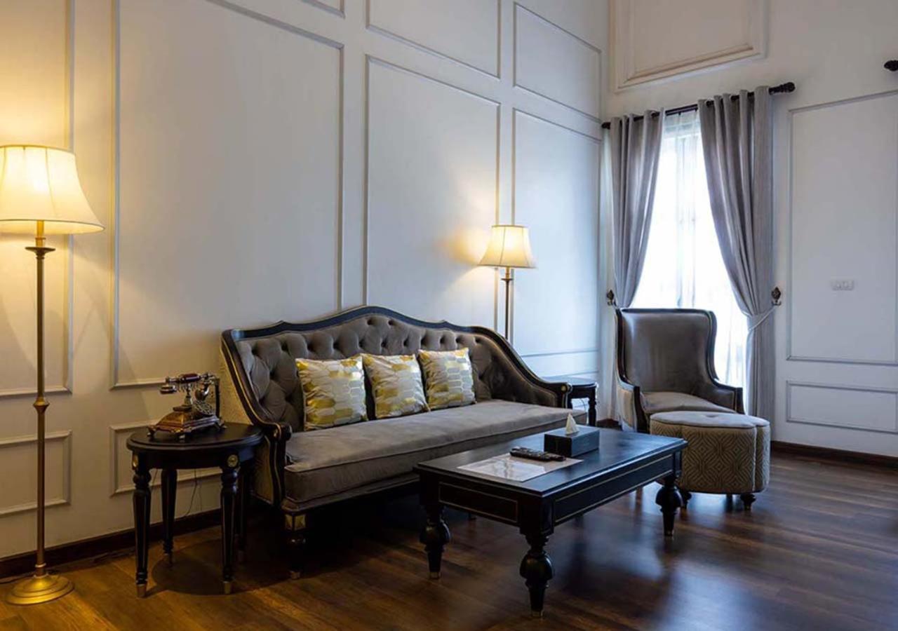 Le Thatluang D'Or Boutique Hotel Vientiane Exterior photo